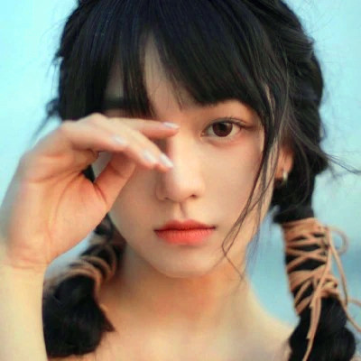 高清真人意境女头像(22张)