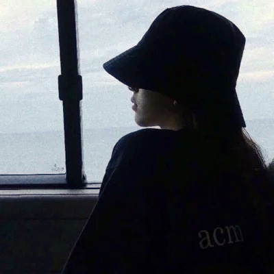 高清真人意境女头像图片(优选22张)