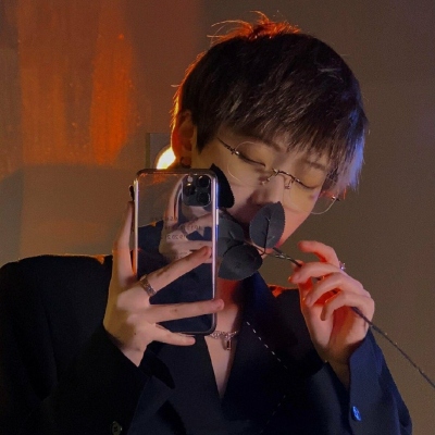 炫酷情侣头像霸气十足一人一张(共18张)