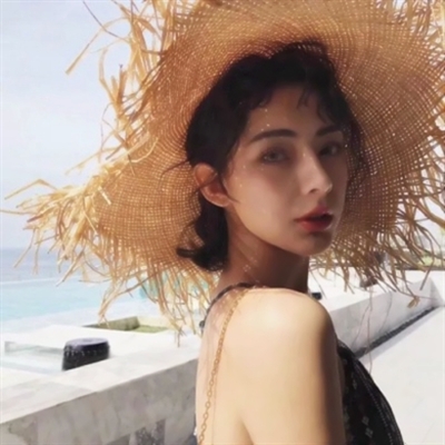 高清好看的头像女生霸气冷艳图片大全(优选22张)