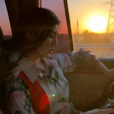 高清好看的头像女生霸气冷艳图片大全(优选22张)