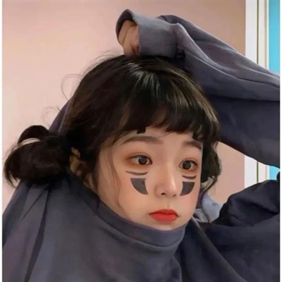 古灵精怪的女生头像图片(22张)