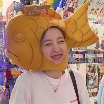 古灵精怪的女生头像图片(22张)