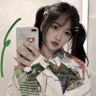 古灵精怪的女生头像图片(22张)