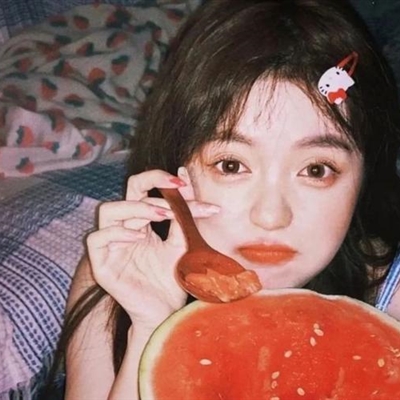 古灵精怪的女生头像图片(22张)