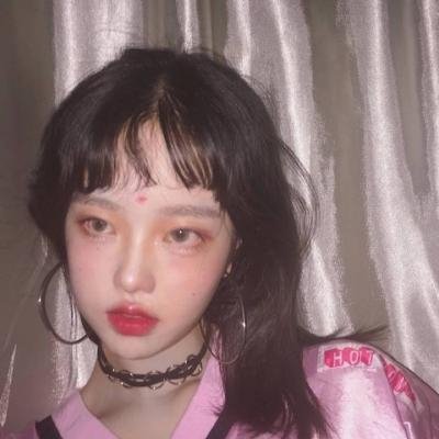 潇洒个性的非主流女生qq头像图片(16张)