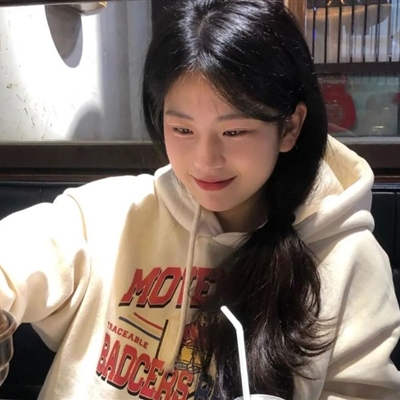 适合微信的女生头像精选图片(优选22张)