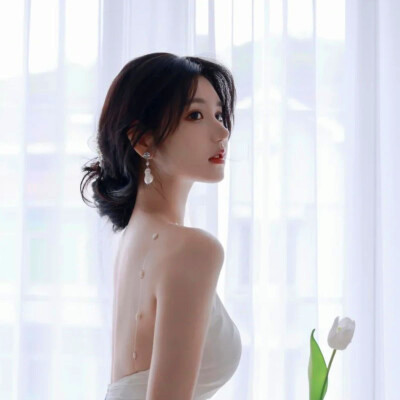 小清新图片唯美简约女头像(精选22张)