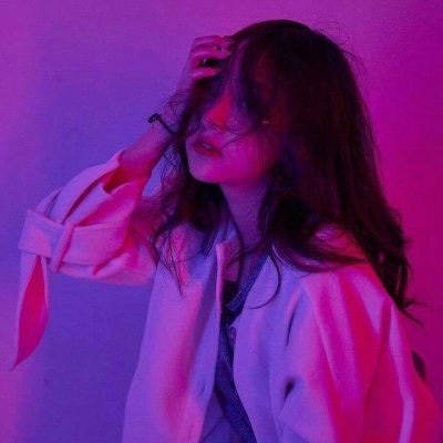 干净高级的紫色系女生头像(优选28张)