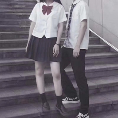 最近最火的情侣头像(精选20张)