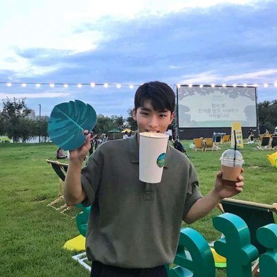 微信男生头像图片大全(16张)