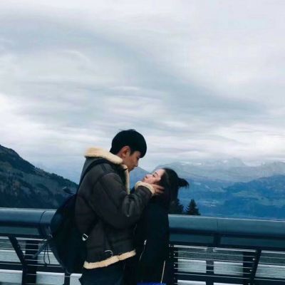 qq幸福情侣专属头像大全图片(共16张)