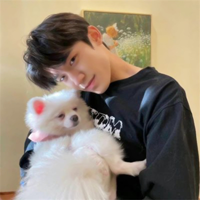 男生抱着动物的情头(精选18张)