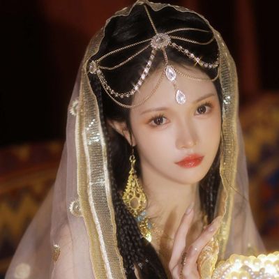 异域风情可爱女生头像(15张)