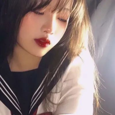 超有感觉的qq个性女生头像图片(18张)