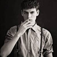 叼烟头像男生霸气头像(共18张)