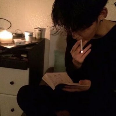 叼烟头像男生霸气头像(共18张)