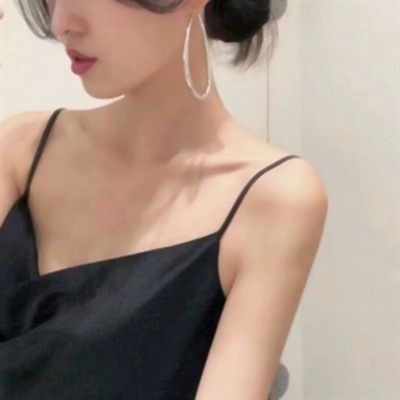 露肩锁骨吊带女神头像(精选18张)