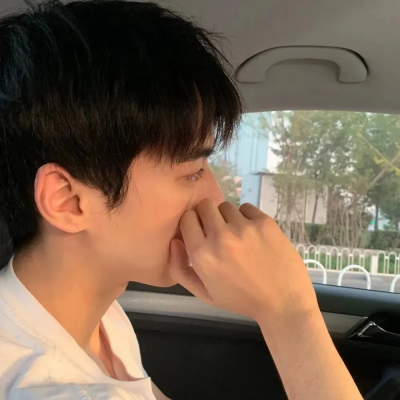 风格好看的气质男头像(20张)