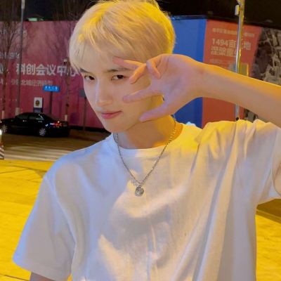 风格好看的气质男头像(20张)