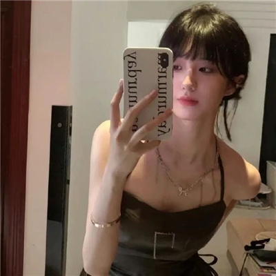 超纯超欲的女生头像图片(20张)