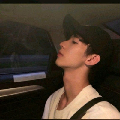 男气质头像图片高清图片(共20张)