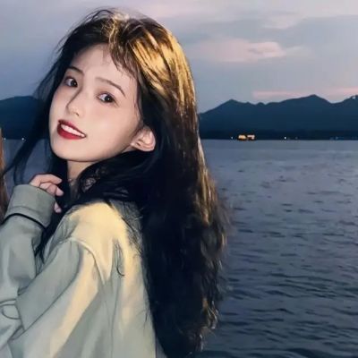 2023好看的美女头像图片(共18张)