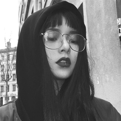 超级好看的网图女头像图片(20张)