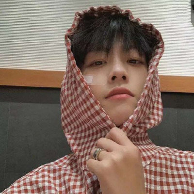 超清气质高冷男神头像(优选18张)