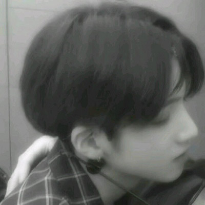 超清气质高冷男神头像(优选18张)