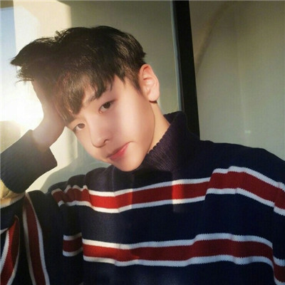 高清孤傲高冷男头像(18张)