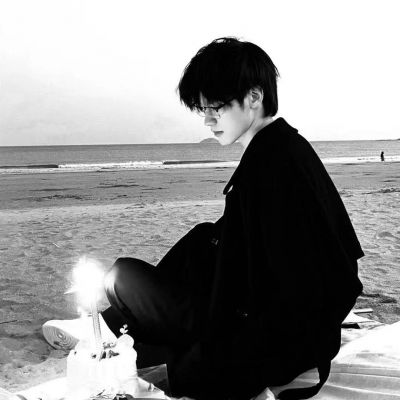 高清孤傲高冷男头像(18张)