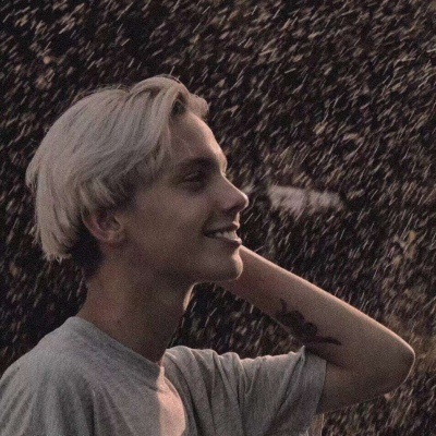 文艺范情侣头像各一张(优选18张)