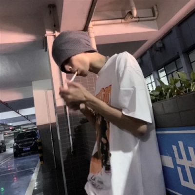 男头像文艺范高清图片(优选20张)