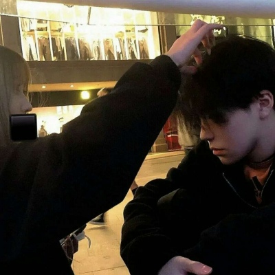 微博情侣头像图片大全(优选16张)