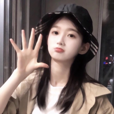 网图小姐姐头像图片(16张)