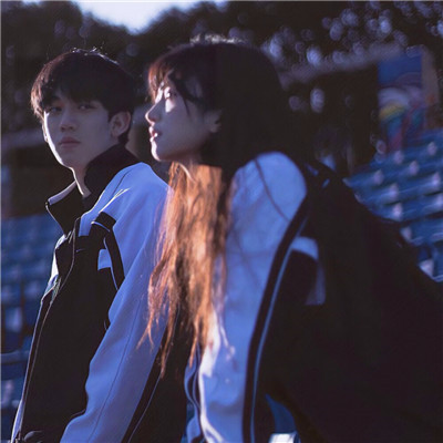 2023最新双人情侣头像真人图片(精选16张)