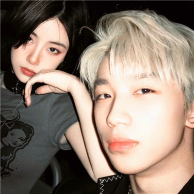 2023最新双人情侣头像真人图片(精选16张)