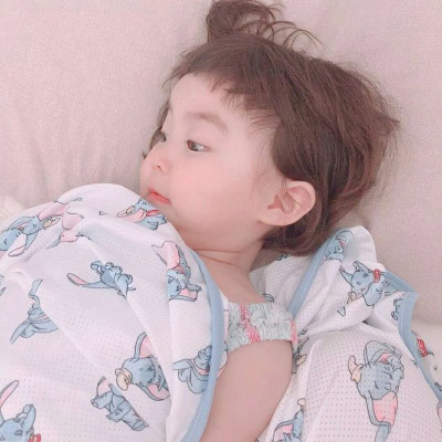 高清超萌的超可爱小女孩微信头像图片(共18张)