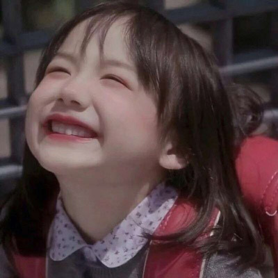 高清超萌的超可爱小女孩微信头像图片(共18张)