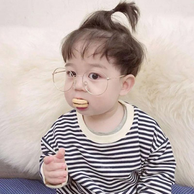 高清超萌的超可爱小女孩微信头像图片(共18张)