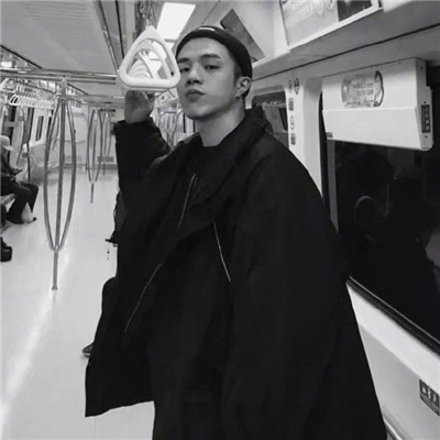 最新高清帅气黑白男头(精选18张)