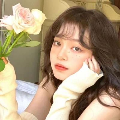 好看有气质的美女头像(共20张)