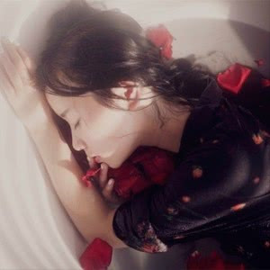 伤心绝望的微信头像(精选18张)