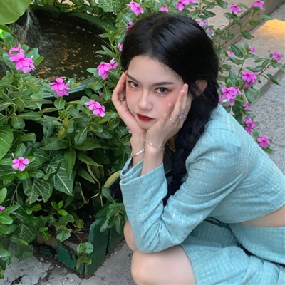 很有气质的女生头像(共22张)