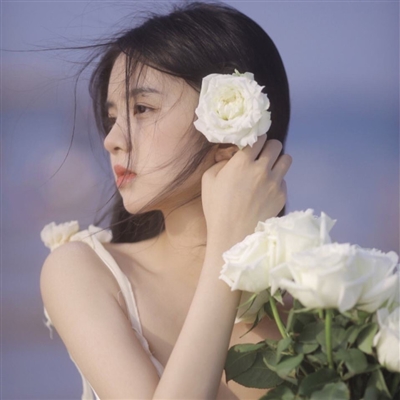 很有气质的女生头像(共22张)