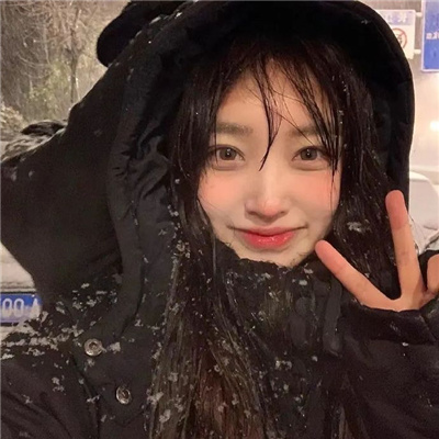 超甜超撩的微信女头像(精选18张)