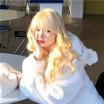 超甜超撩的微信女头像图片(精选18张)