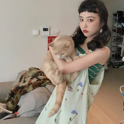 超甜超撩的微信女头像图片(精选18张)