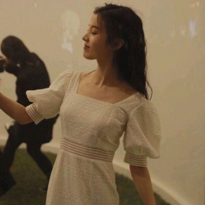 超甜超撩的微信女头像图片(精选18张)